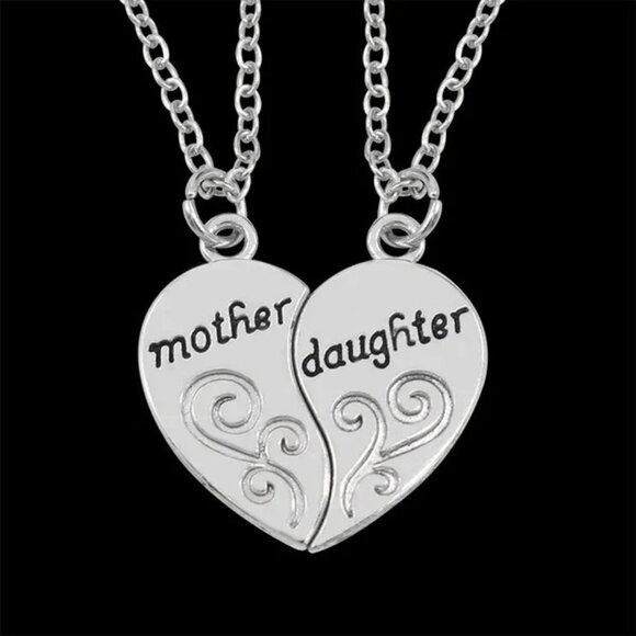 Mother Daughter Necklace Set‎ – Matching Heart Pendant Jewelry Gift Love - Picture 1 of 10
